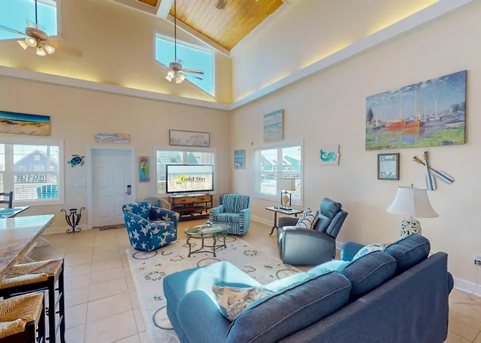Beautiful In With Private Pool, Sleeps 12 Holiday home