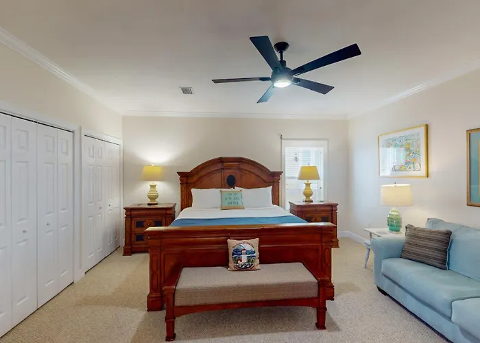 Beautiful In With Private Pool, Sleeps 12 * Gulf Shores