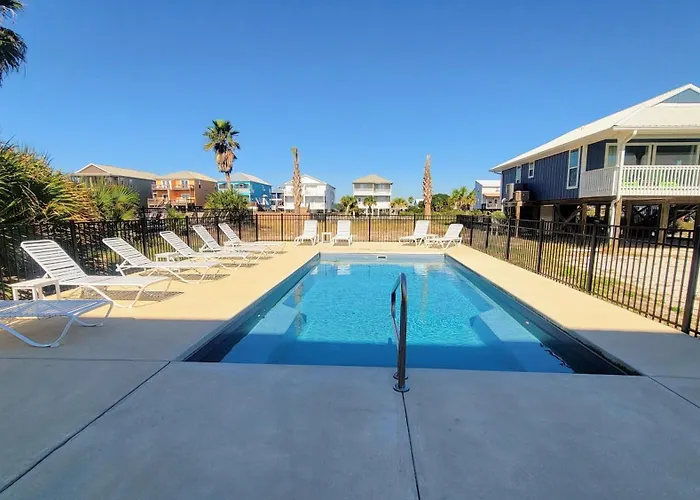 Holiday home Beautiful In With Private Pool, Sleeps 12 *